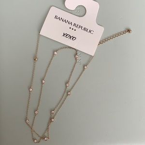 NWT Banana Republic Chain